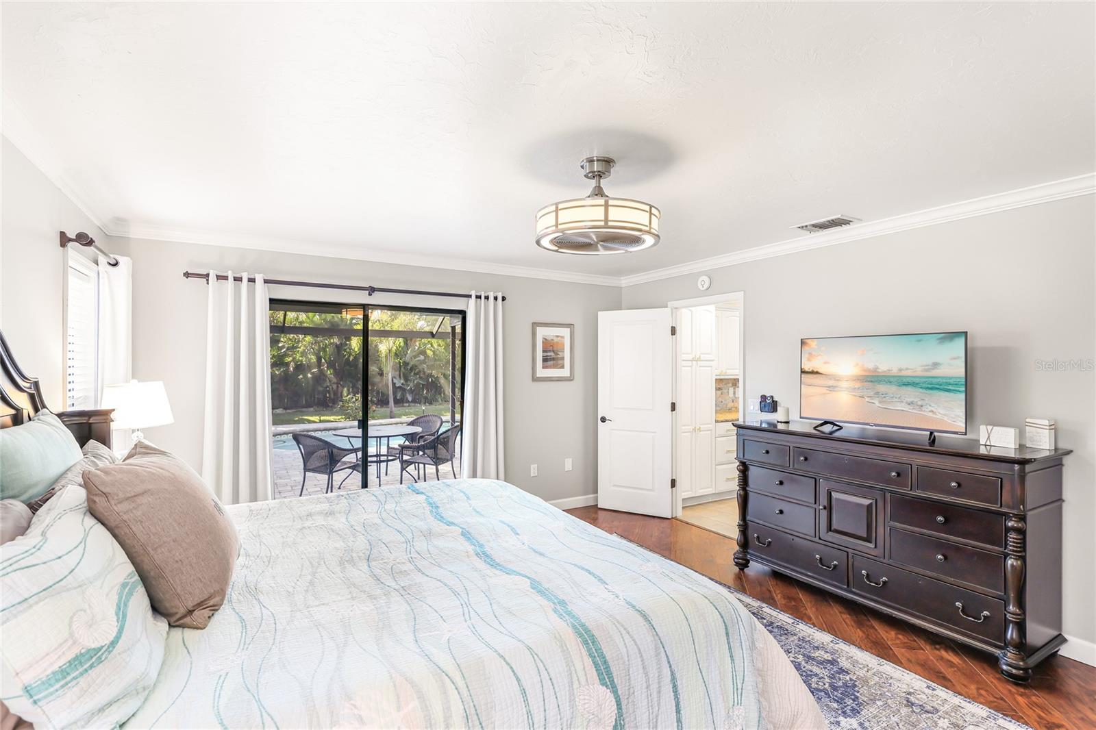 POINTE WEST - Residential