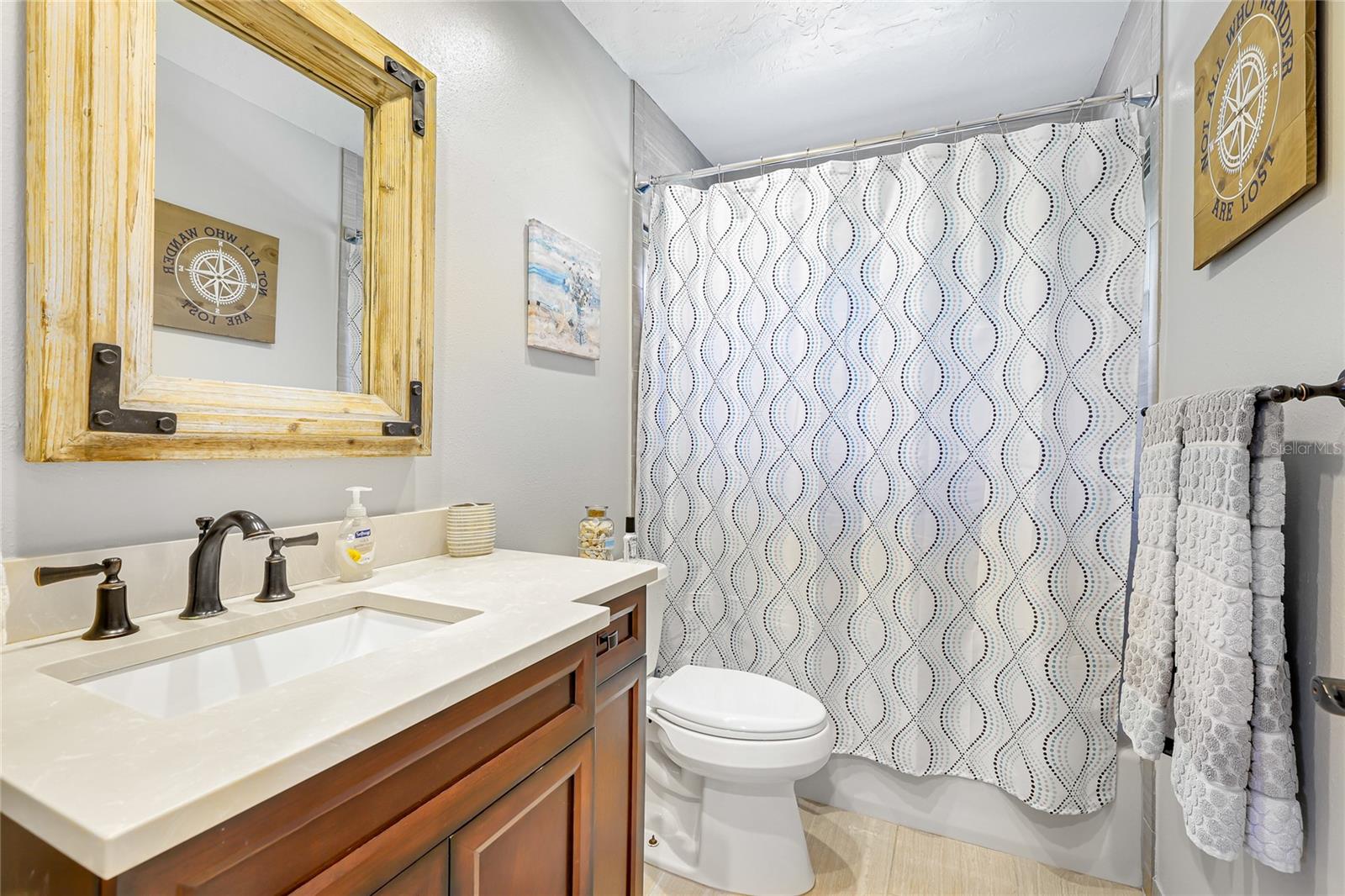 POINTE WEST - Residential