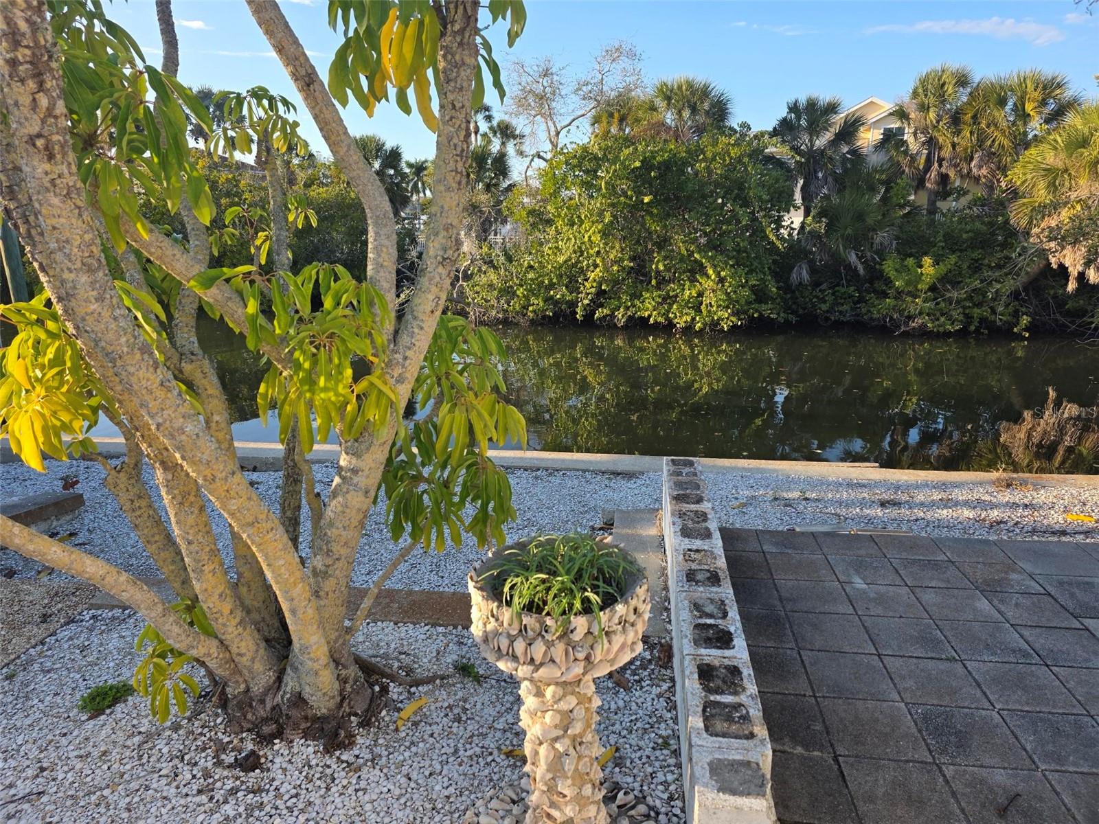 515 AVENIDA DE MAYO, SARASOTA, FL, 34242 4 515 AVENIDA DE MAYO