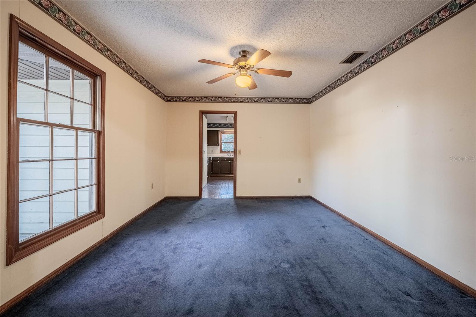 KINGSWOOD - Residential