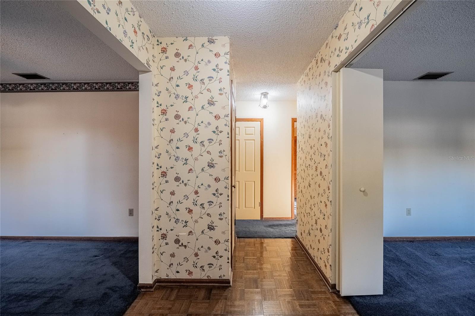 KINGSWOOD - Residential