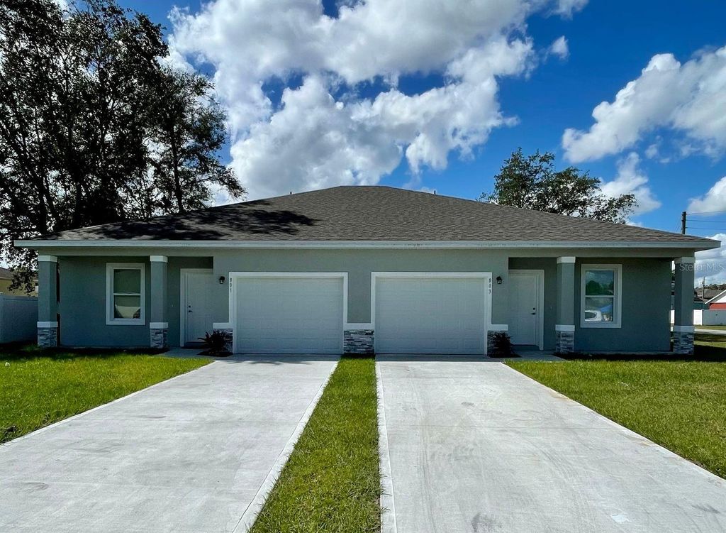 Photo of 405 Bedlington Court, Kissimmee, FL 34758 (MLS # S5148901)
