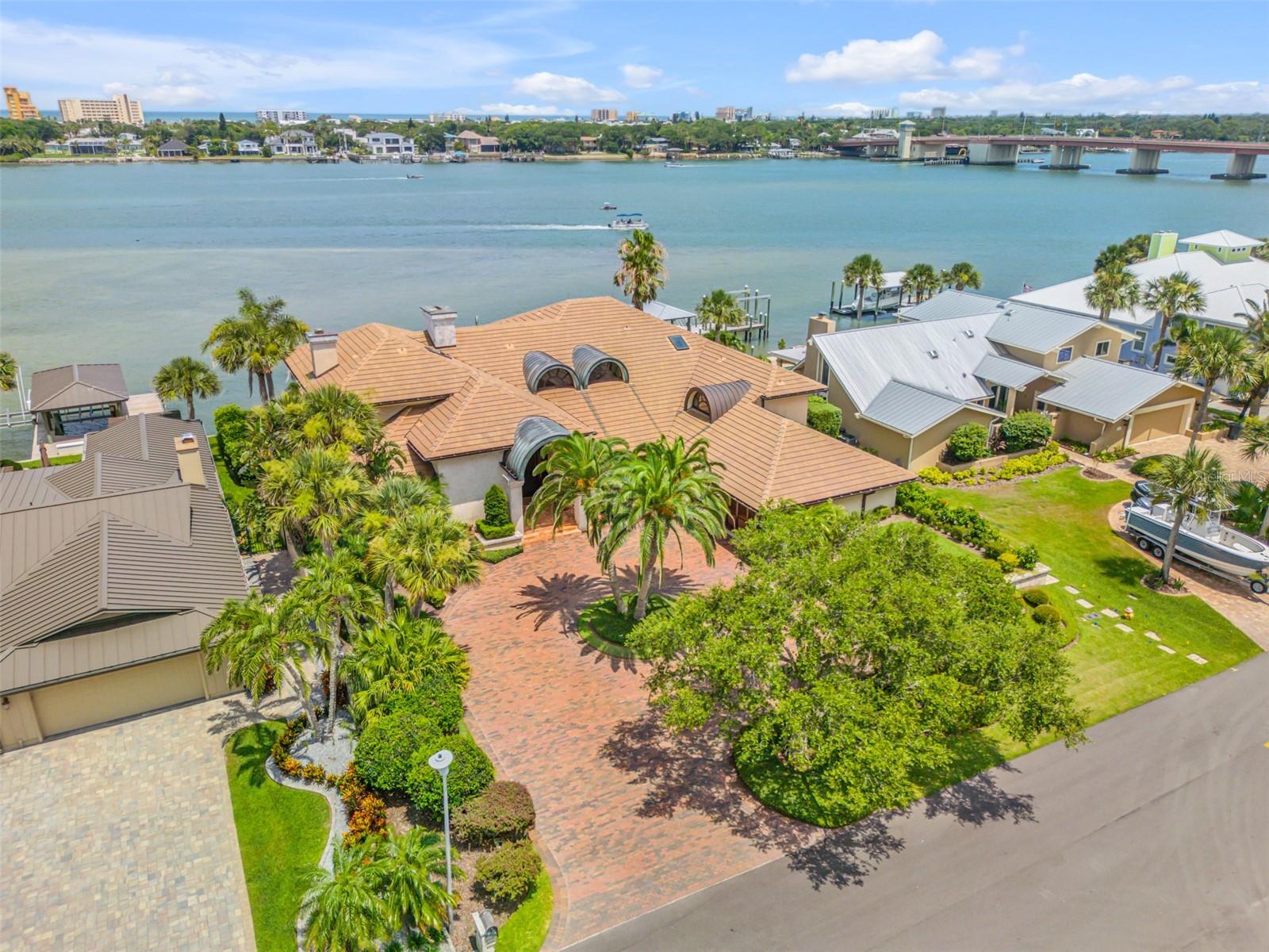 VENEZIA UNIT 07 - Residential