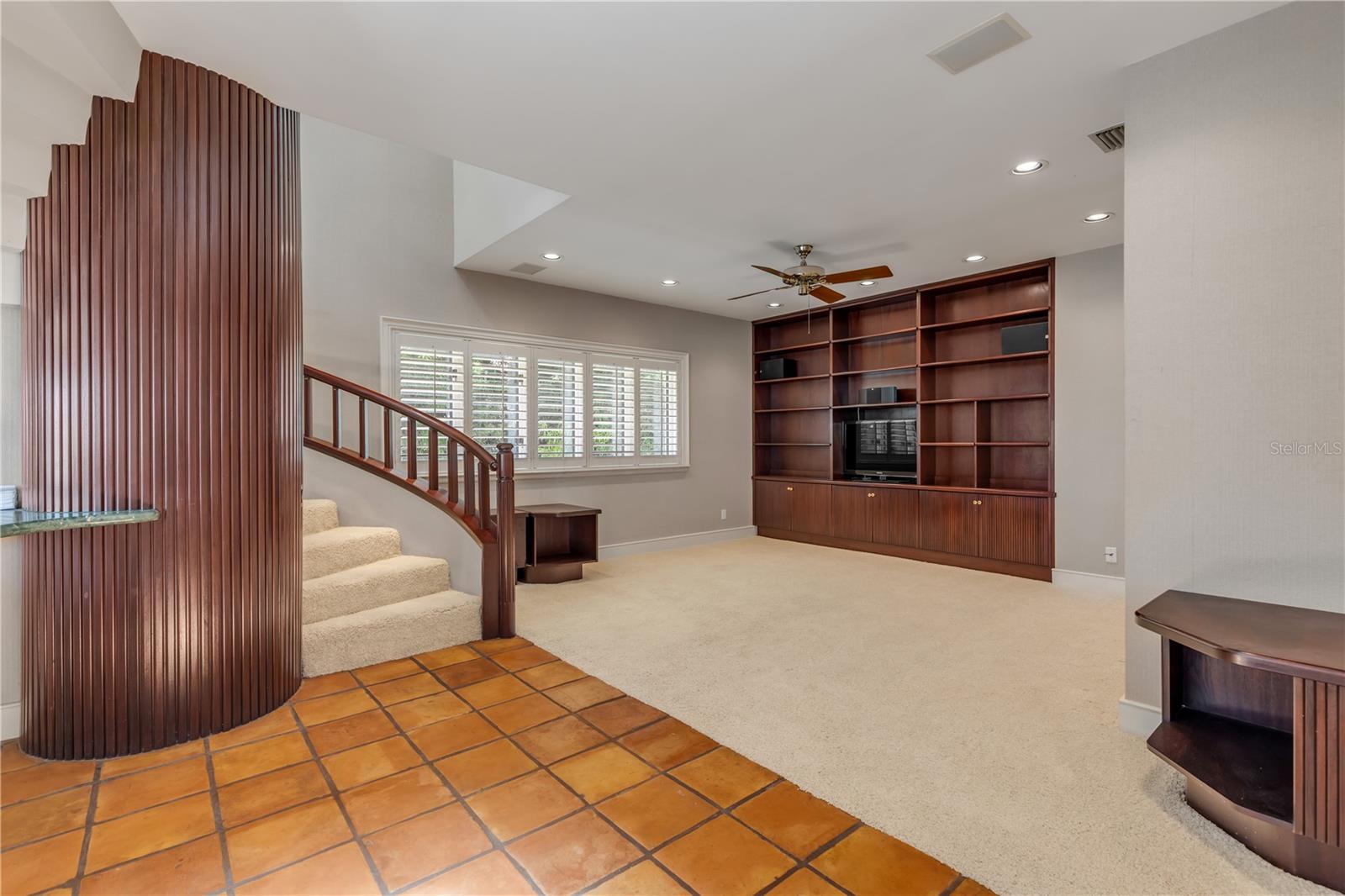 VENEZIA UNIT 07 - Residential