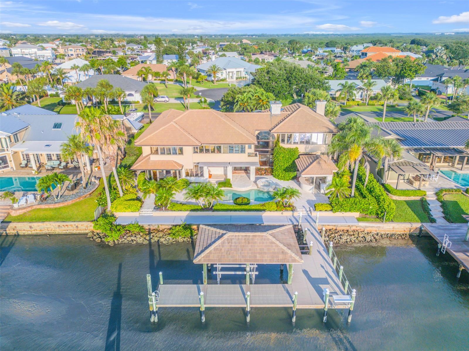 VENEZIA UNIT 07 - Residential