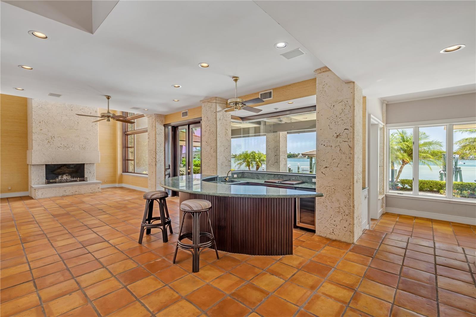 VENEZIA UNIT 07 - Residential