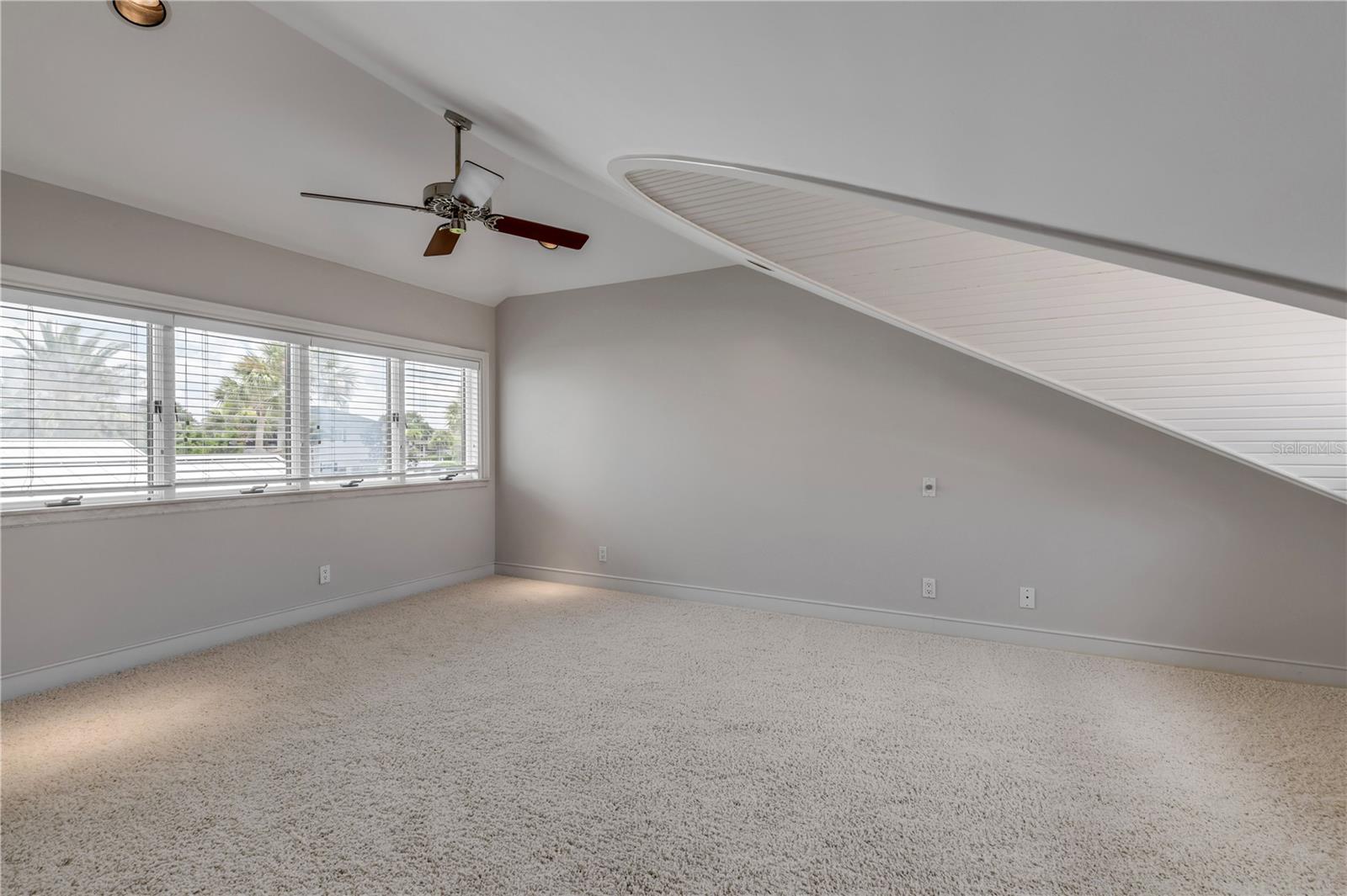 VENEZIA UNIT 07 - Residential