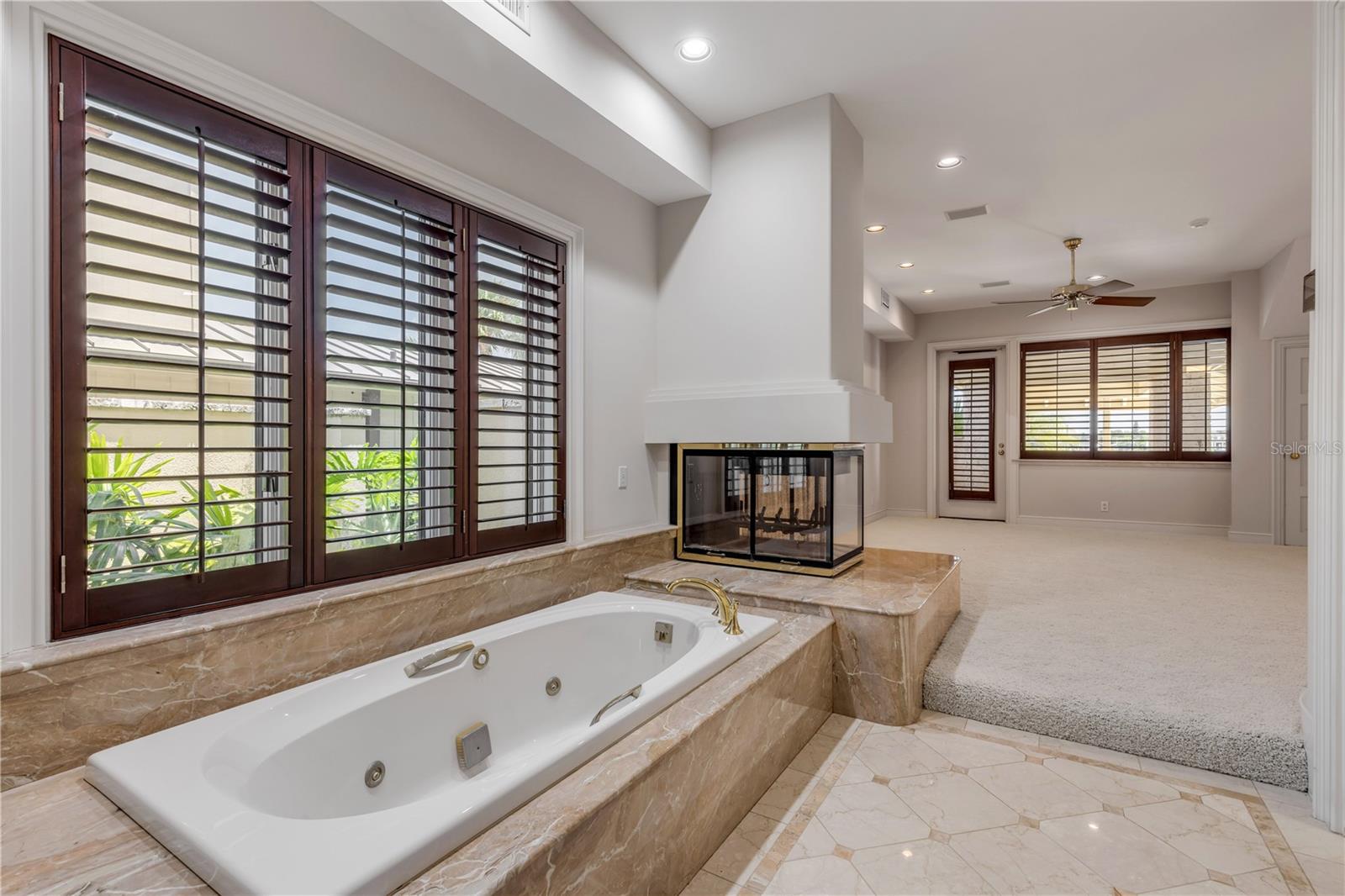 VENEZIA UNIT 07 - Residential