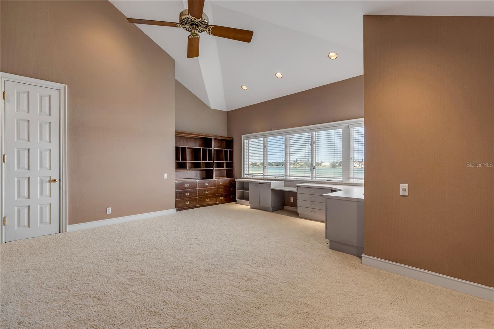 VENEZIA UNIT 07 - Residential