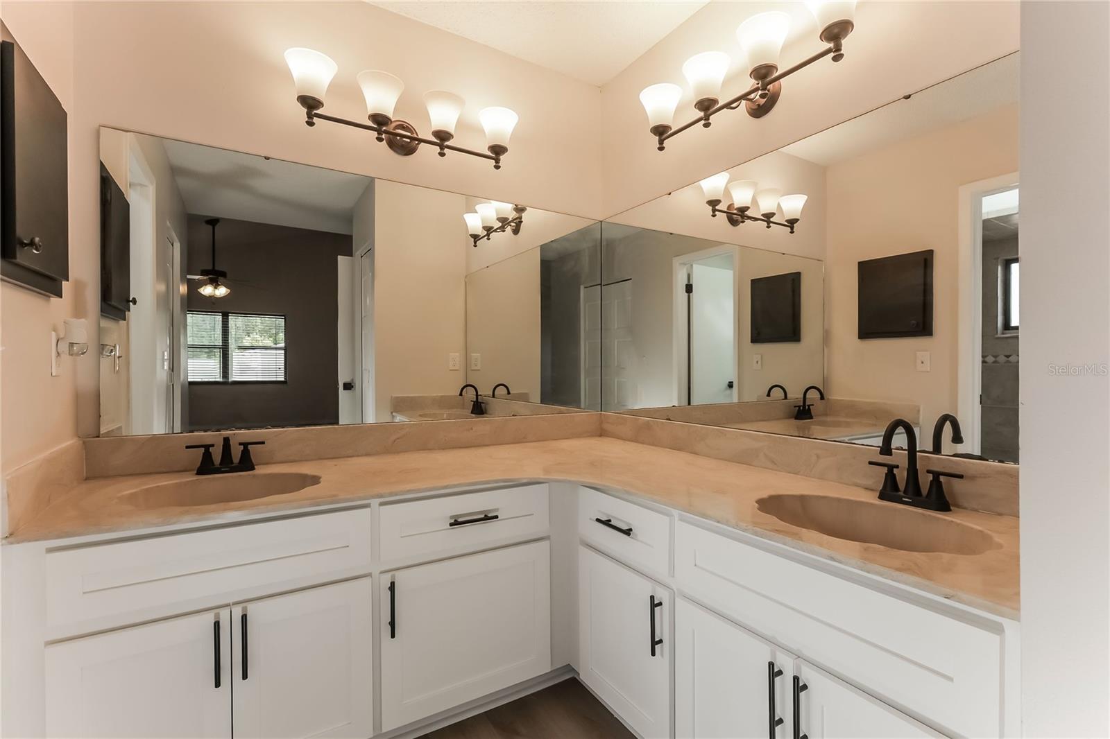 BLOOMINGDALE SEC A UNIT 1 - Residential
