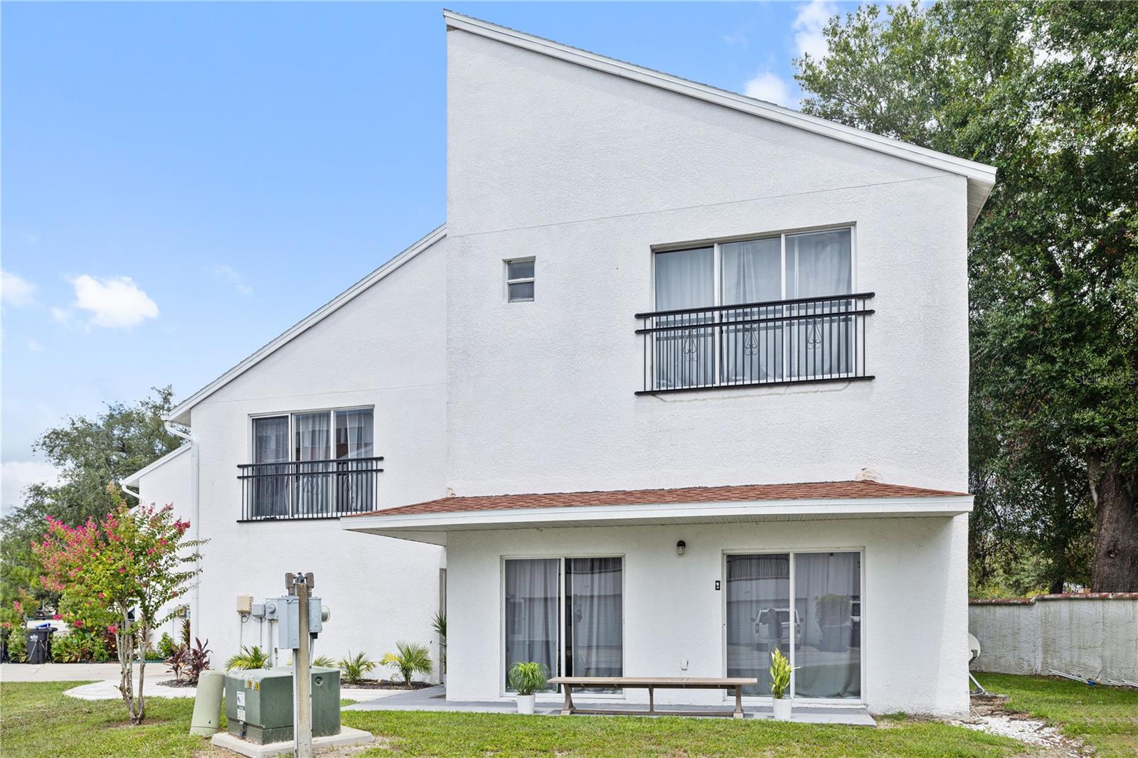 9415 CITRUS GLEN PLACE