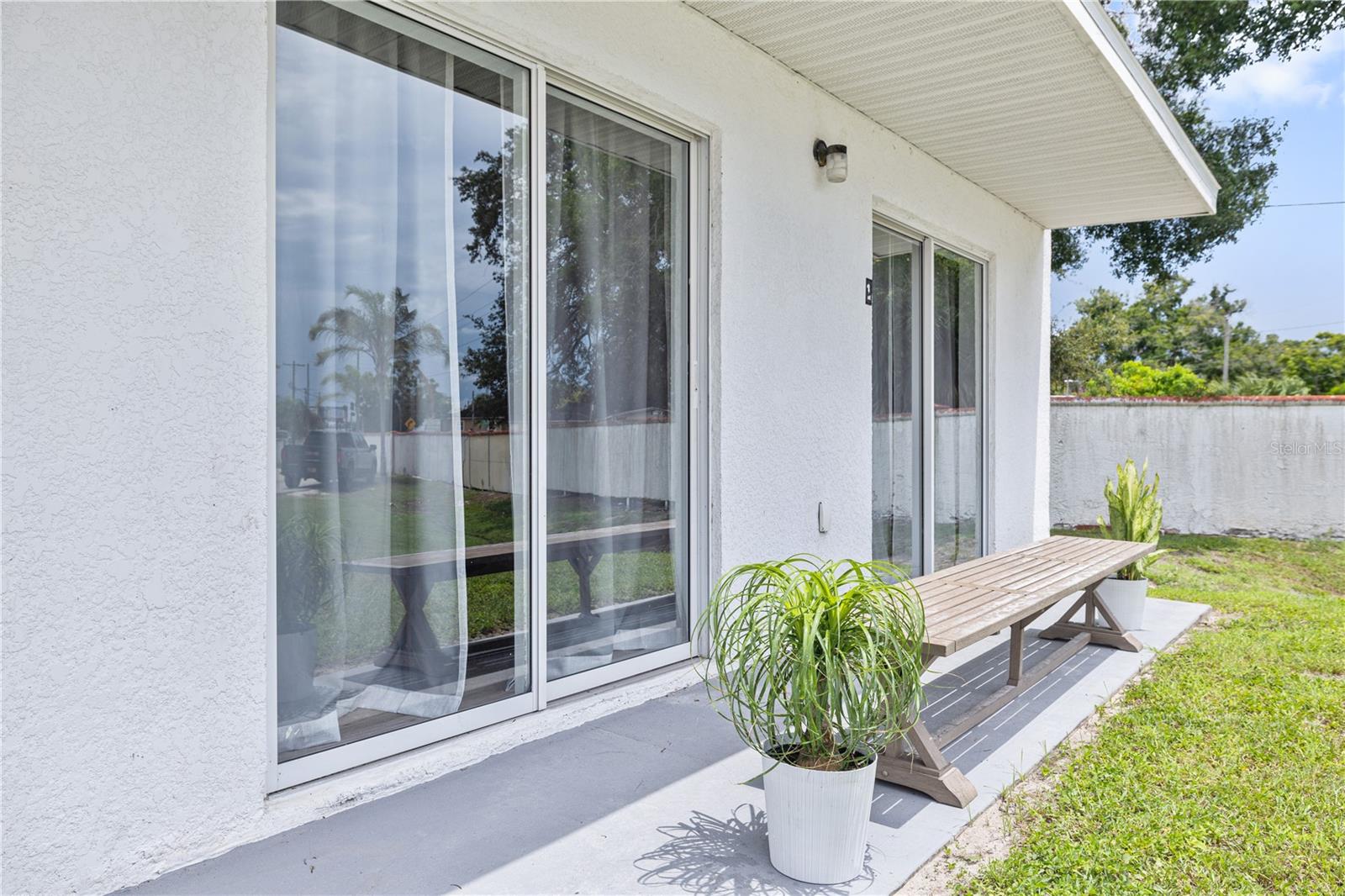 9415 CITRUS GLEN PLACE