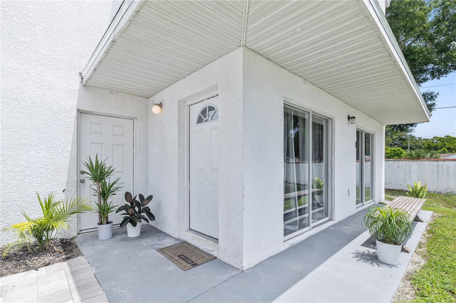 9415 CITRUS GLEN PLACE