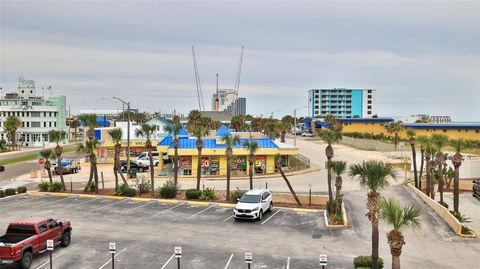 A home in DAYTONA BEACH