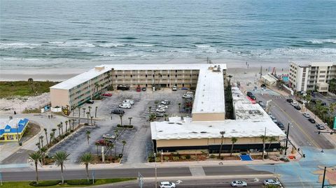 A home in DAYTONA BEACH