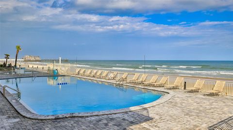 A home in DAYTONA BEACH