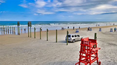 A home in DAYTONA BEACH