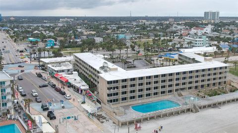 A home in DAYTONA BEACH