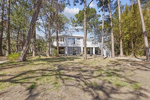 Photo of 1149 Shell Crest Avenue, Cedar Key, FL 32625 (MLS # TB8358688) Photo of 1149 Shell Crest Avenue, Cedar Key, FL 32625 (MLS # TB8358688)
