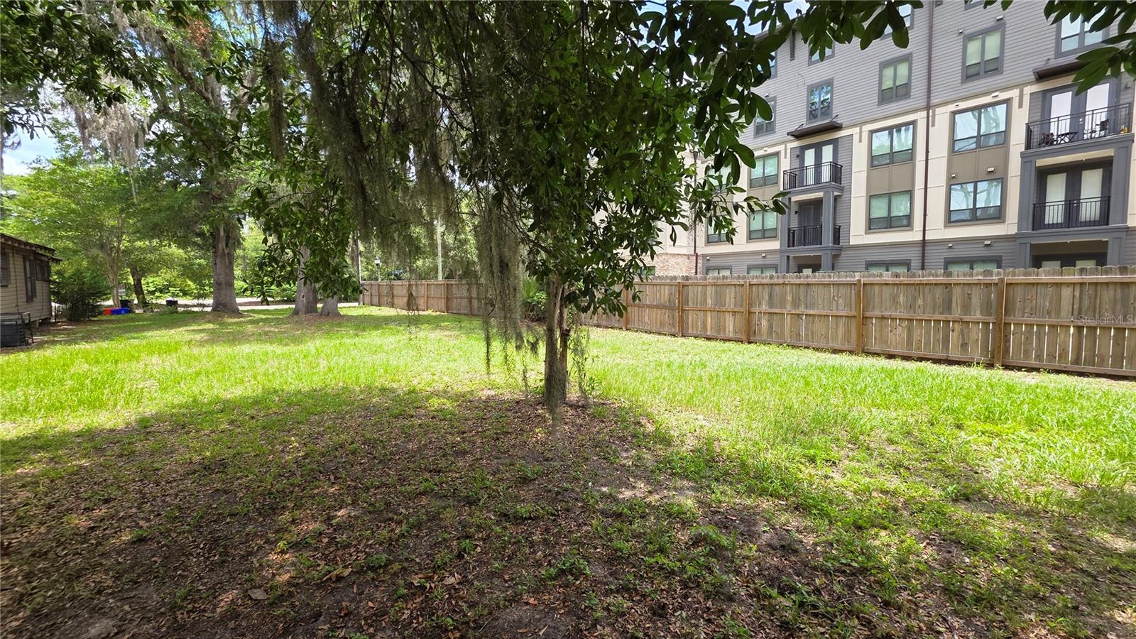 1113 NW 5TH AVENUE