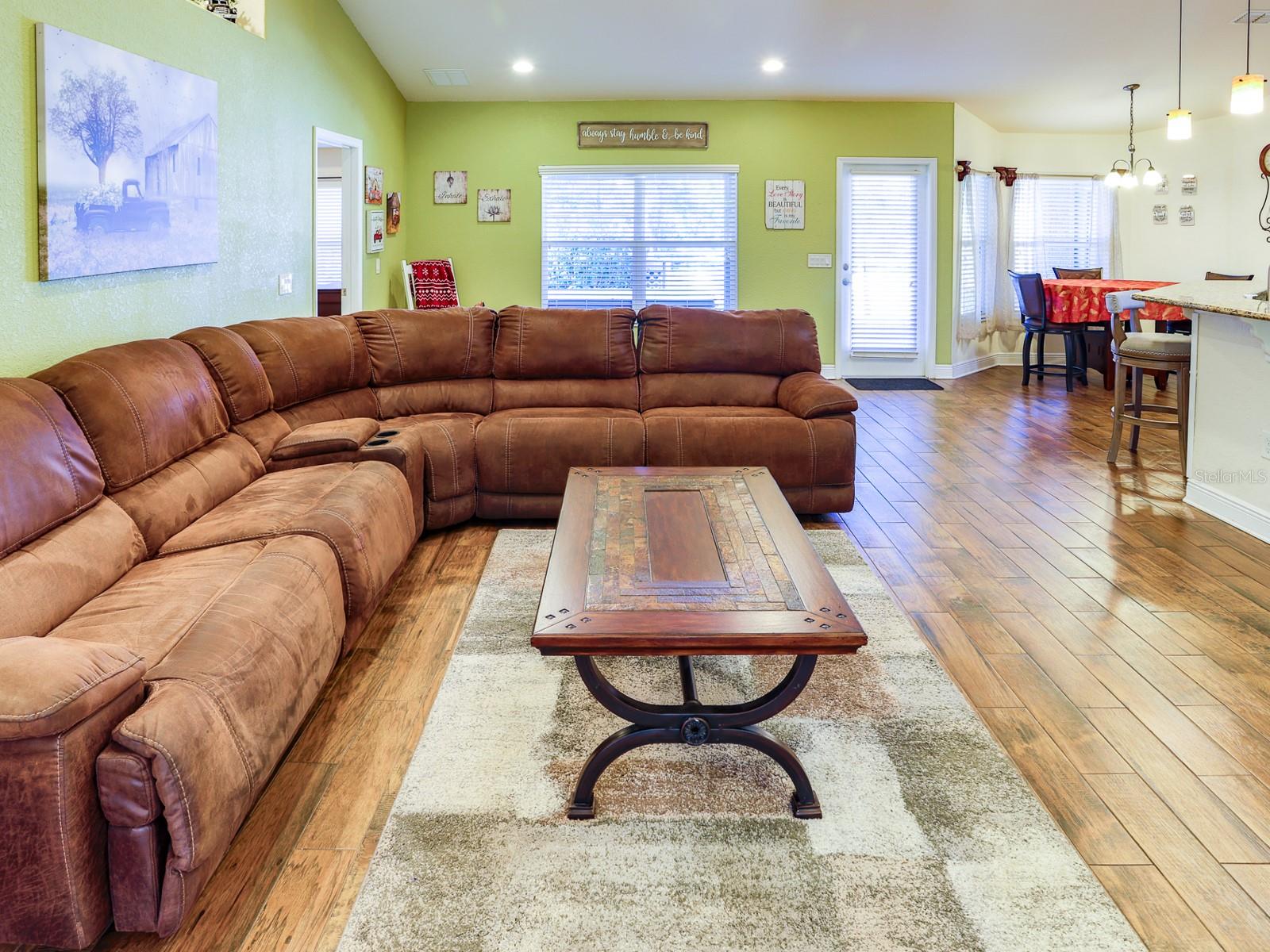 PINE CREEK ESTATES - Residential