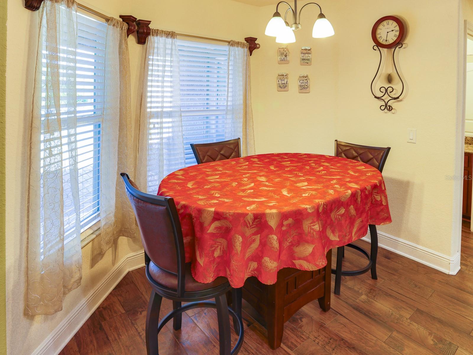 PINE CREEK ESTATES - Residential