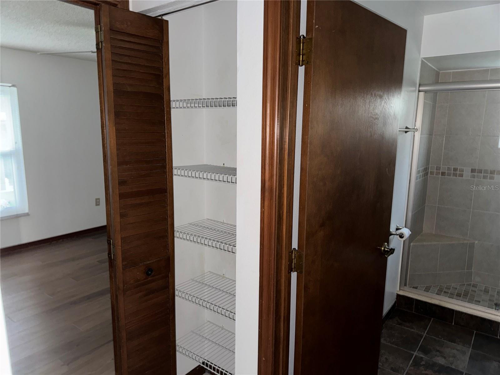 KISSIMMEE ISLES UNIT 1 REP - Residential Lease