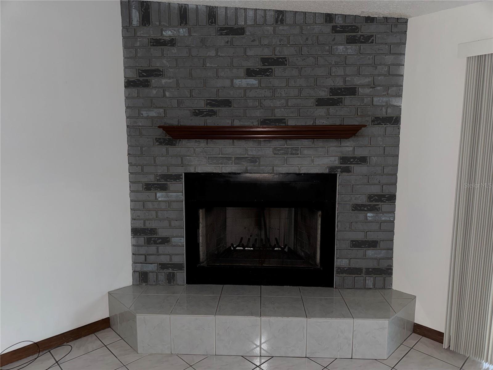 KISSIMMEE ISLES UNIT 1 REP - Residential Lease