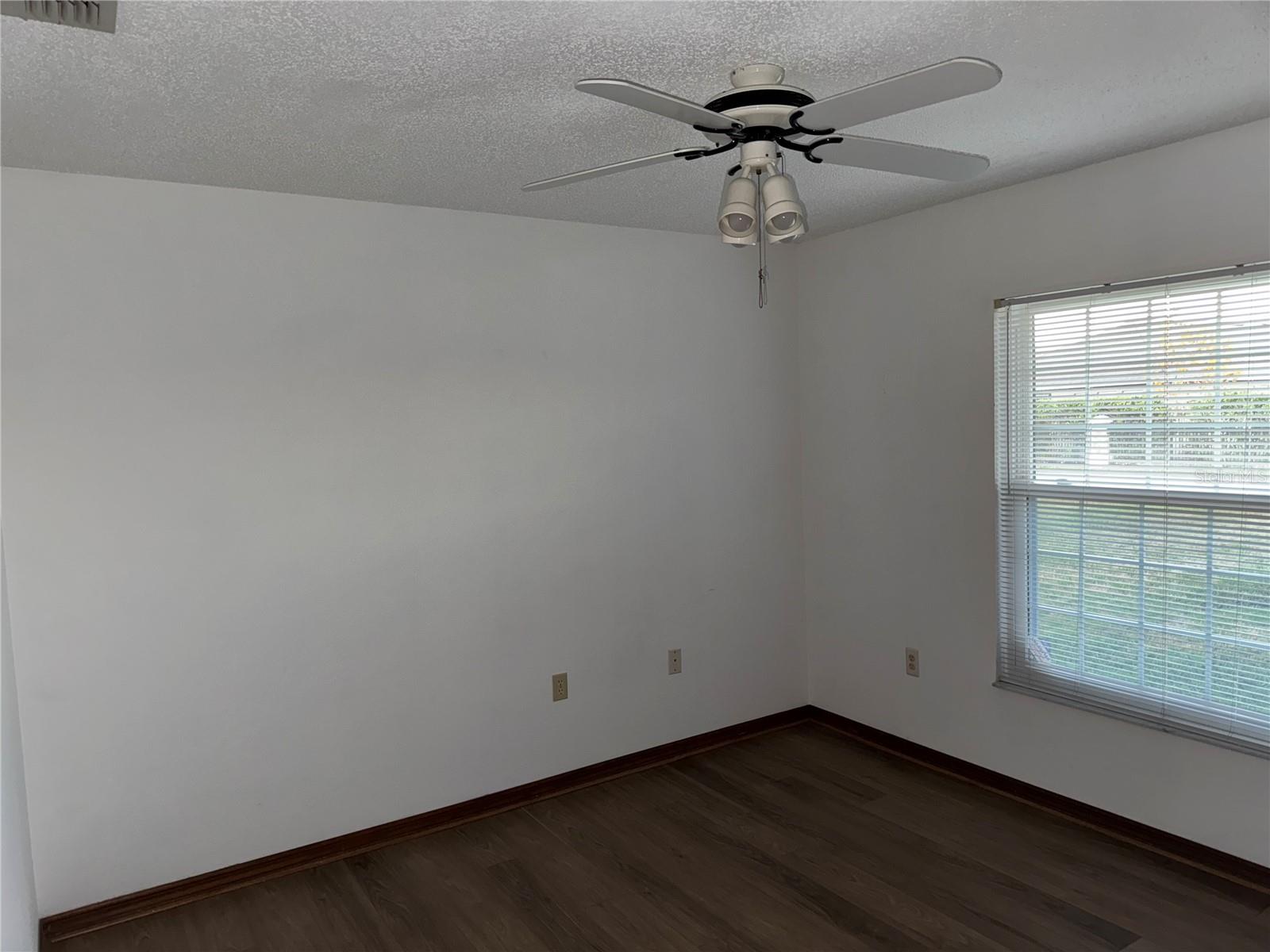 KISSIMMEE ISLES UNIT 1 REP - Residential Lease