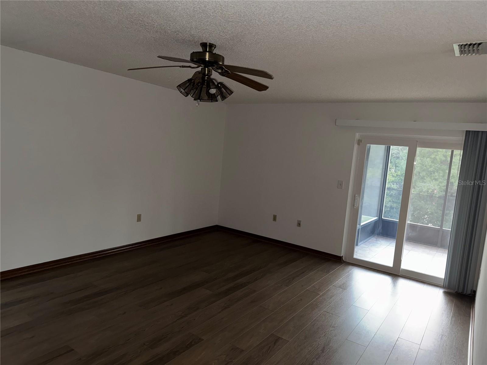 KISSIMMEE ISLES UNIT 1 REP - Residential Lease