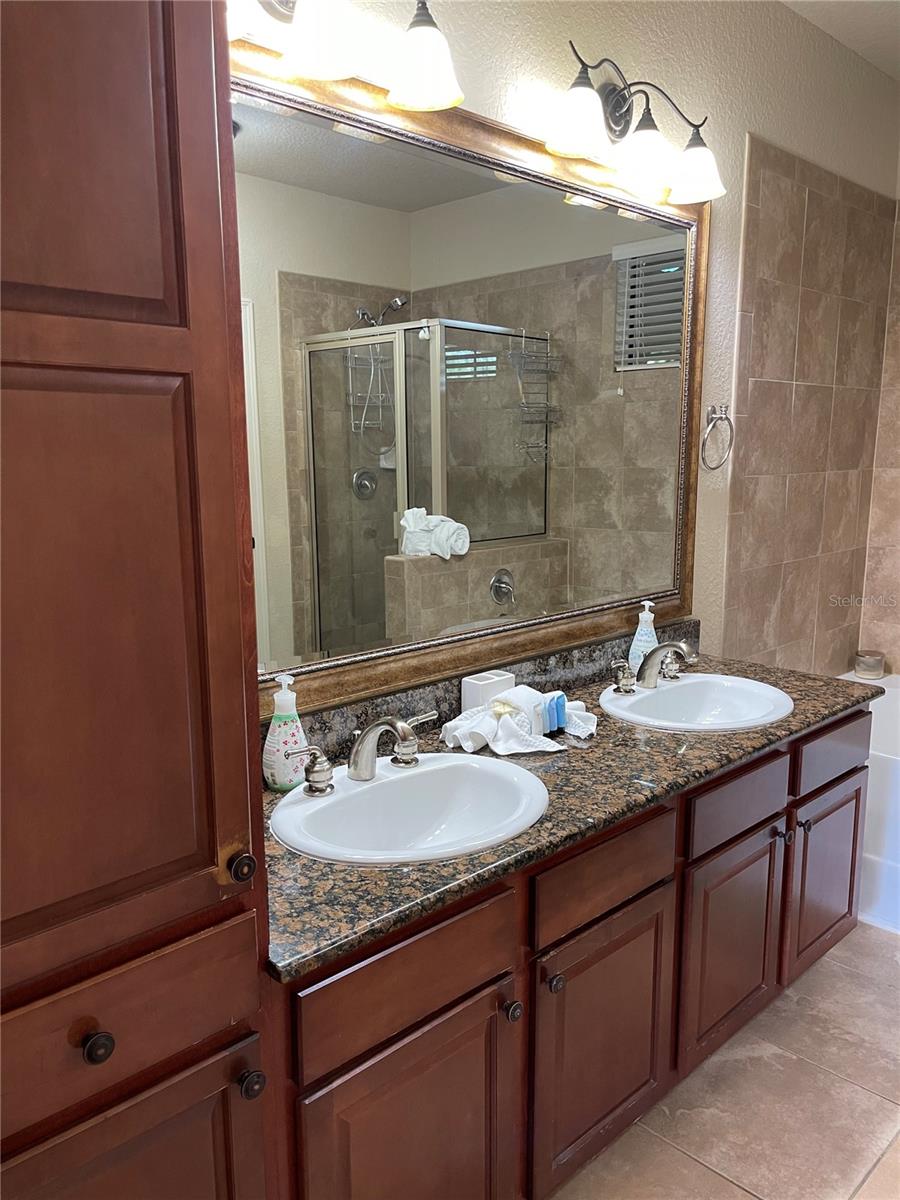 BELLA PIAZZA - Residential