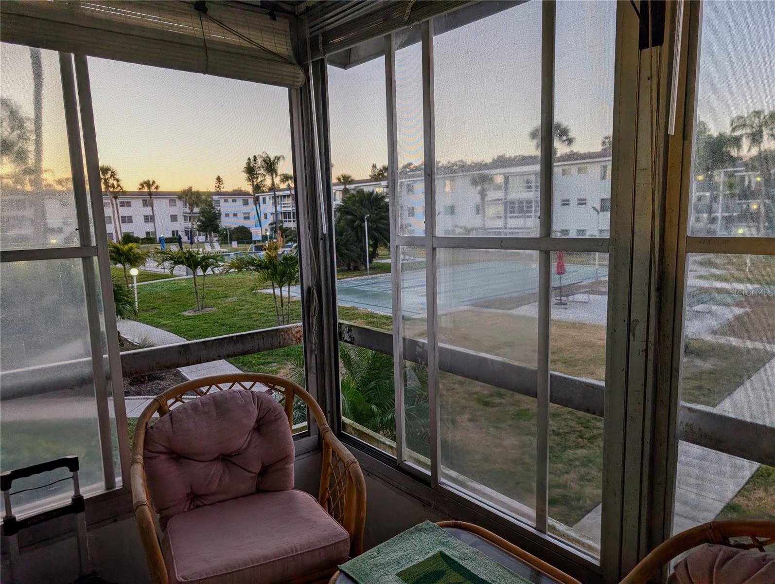 THE THIRD BAYSHORE - Residential