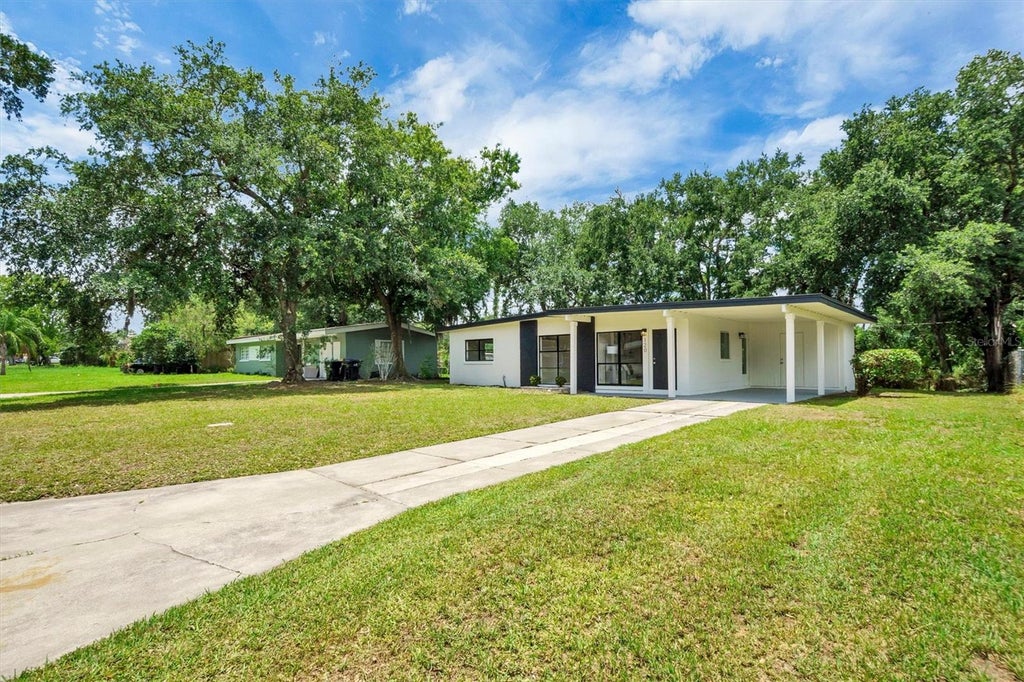 Photo of 120 Wilmer Avenue, Orlando, FL 32811 (MLS # O6414439)