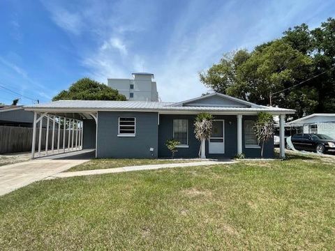 Property photo of 3706 E Shadowlawn Avenue, Tampa, FL 33610