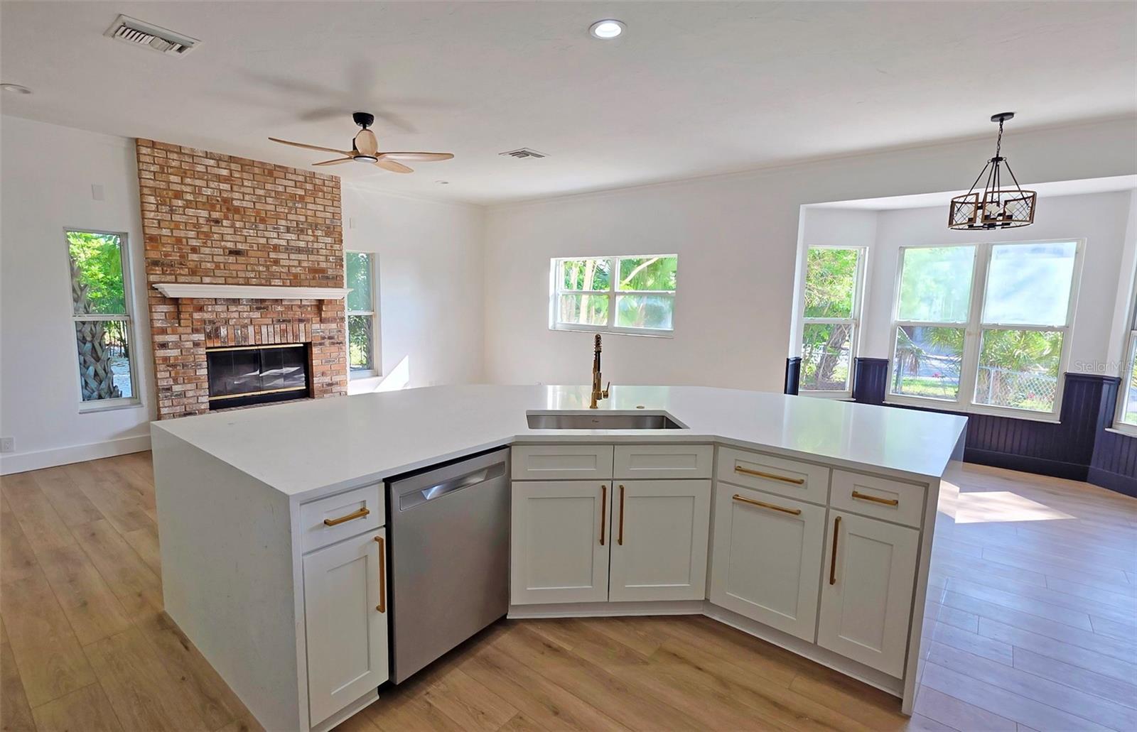 4074 REDBIRD CIRCLE