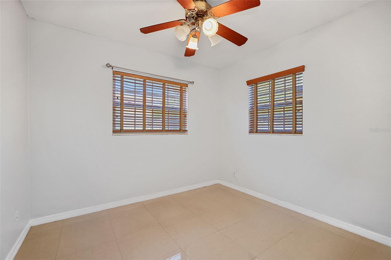 GOLDEN CREST - Residential Lease