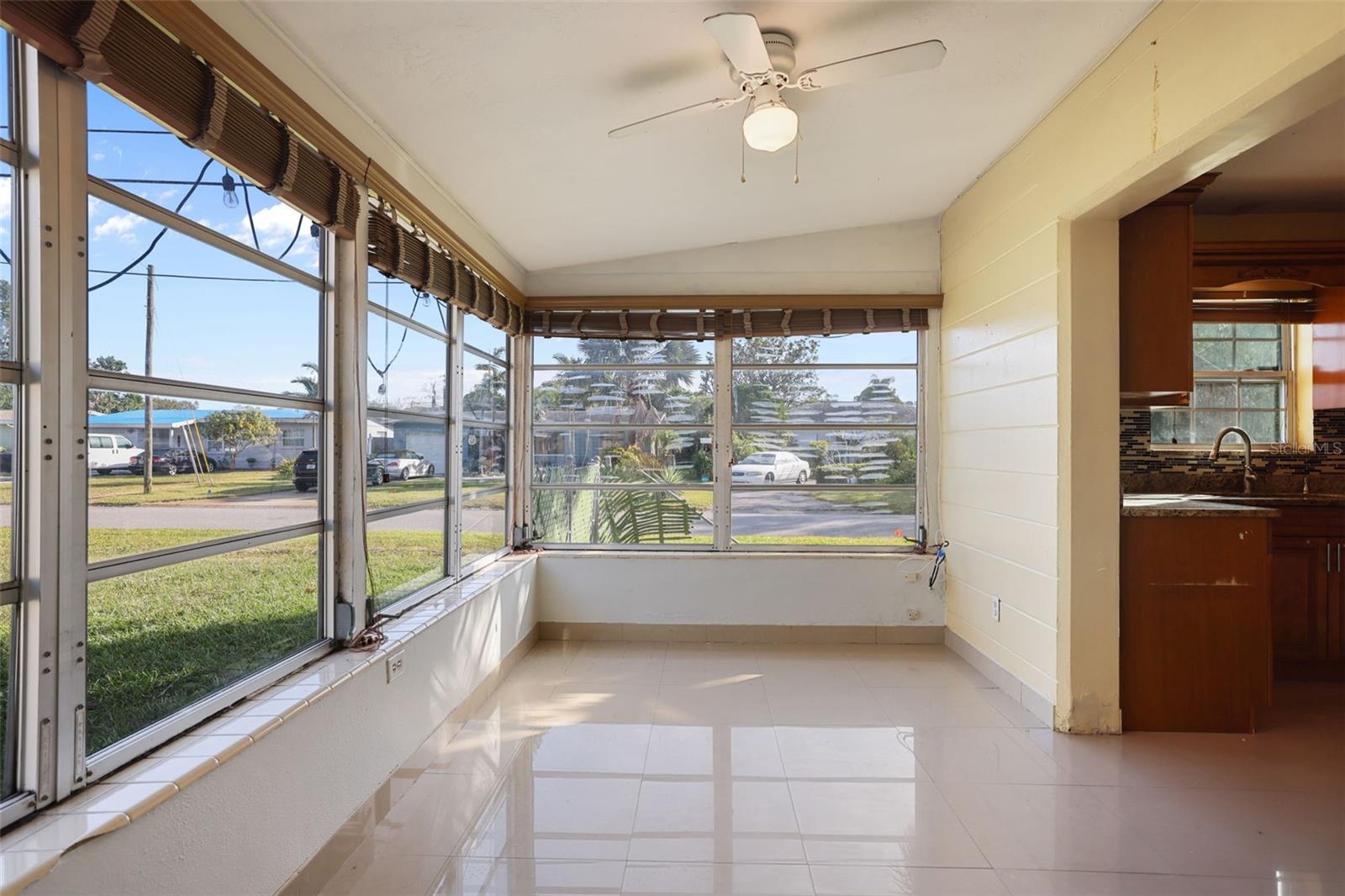 GOLDEN CREST - Residential Lease