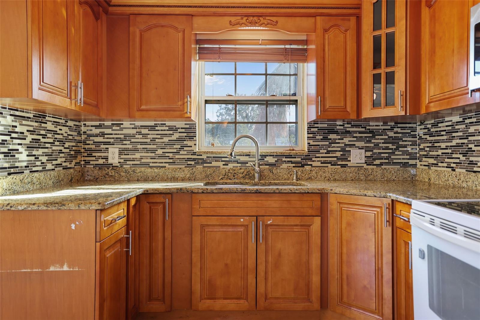 GOLDEN CREST - Residential Lease