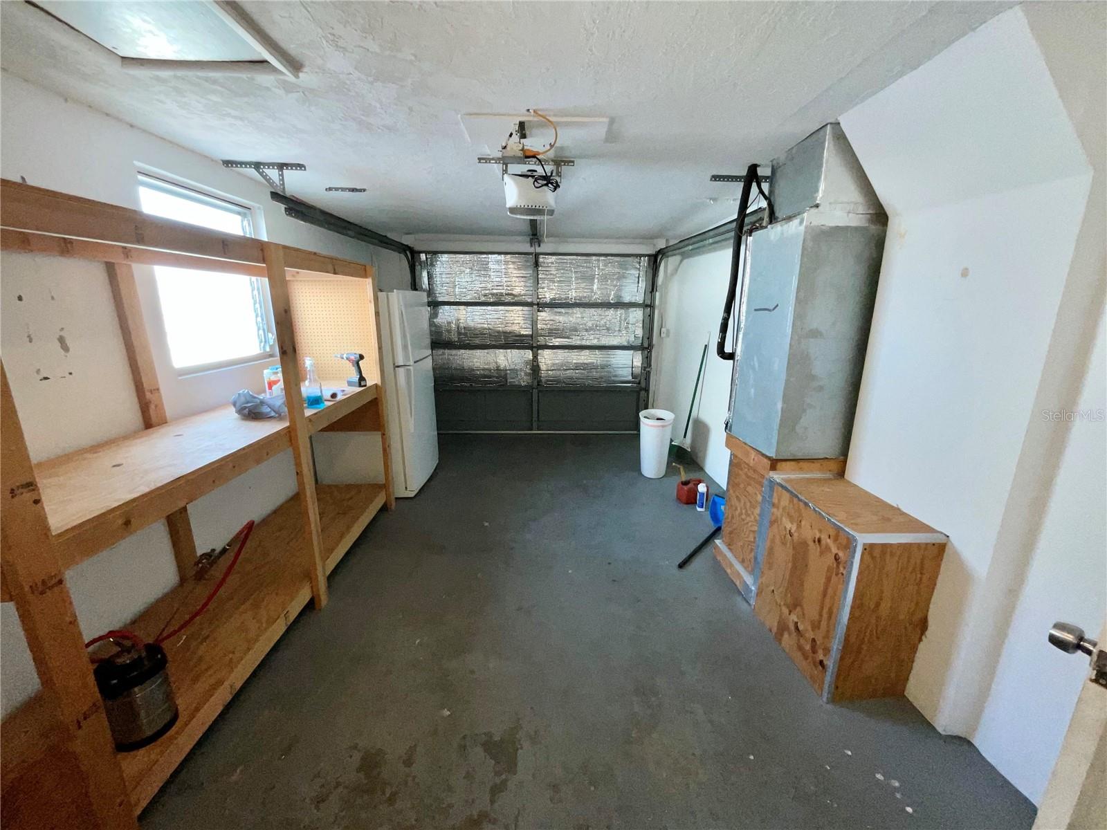 HOLIDAY GARDEN ESTATES UNIT 1 - Residential Lease