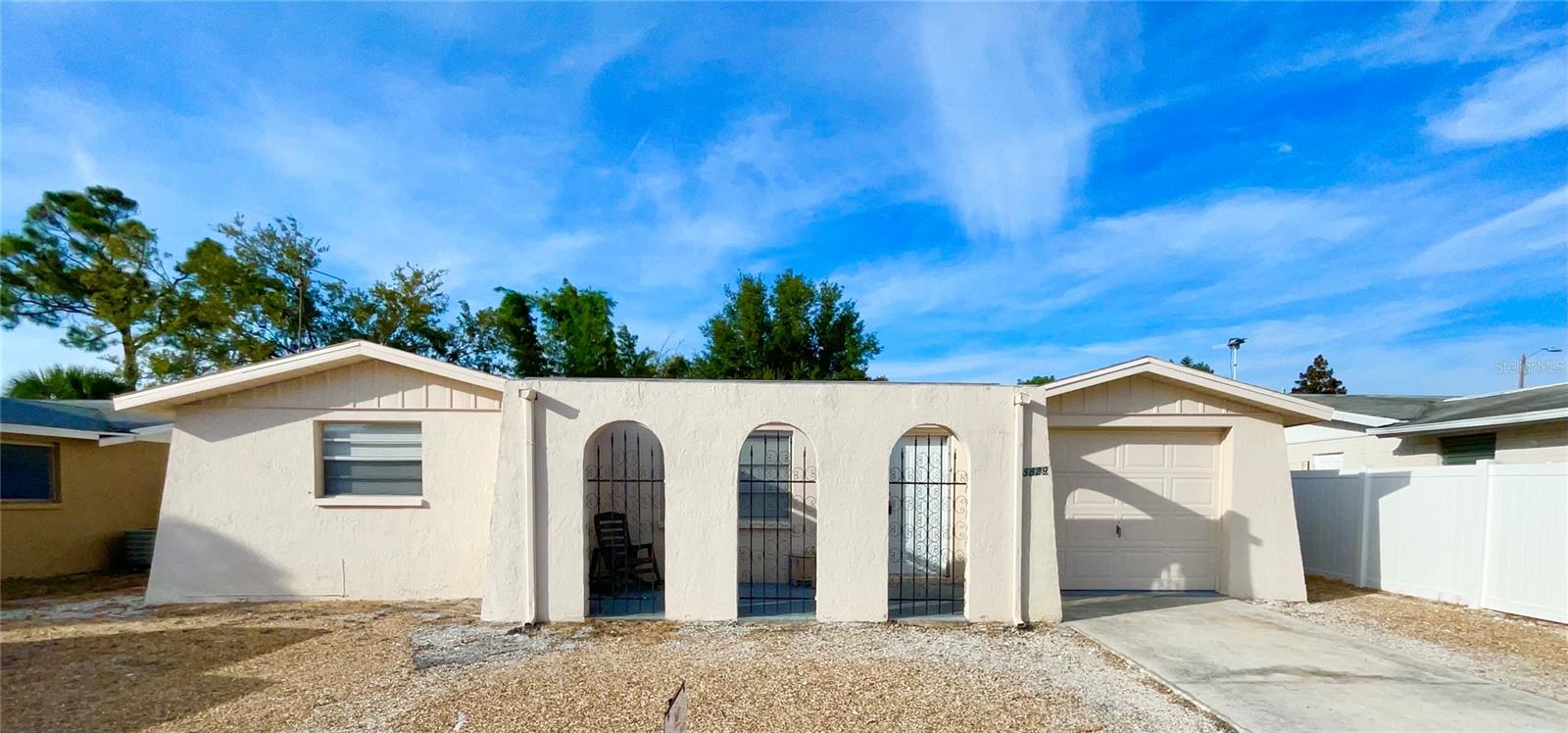 NICE UPDATED HOME WITH NEWER WOOD CABINETS AND COUNTERS, UPDATED BATH W TUB AND TILE AND NEWER TOILET -BATH IS CLEAN AND WHITE. LARGE GARAGE WITH PAINTED FLOOR. ALL TILE FLOORING, WOOD PRIVACY FENCE , SHORT WALK TO GULF HIGH OR MARLOWE ELEMENTARY. READY TO RENT NOV 1 . PET ALLOWED W $40 MONTHLY FEE (No aggressive breeds) credit/background check $65