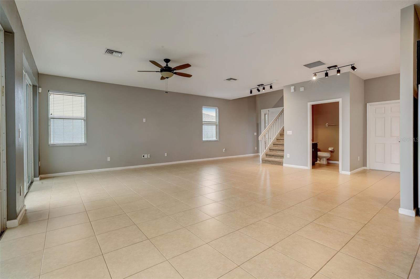 GREATER LAKES PH 01 - Residential