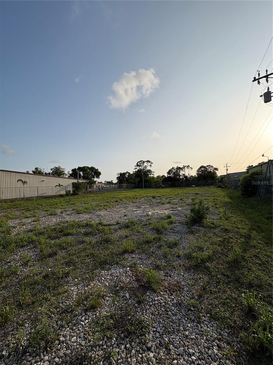 CAPE CORAL LEE COUNTY INDUST PARK - Land