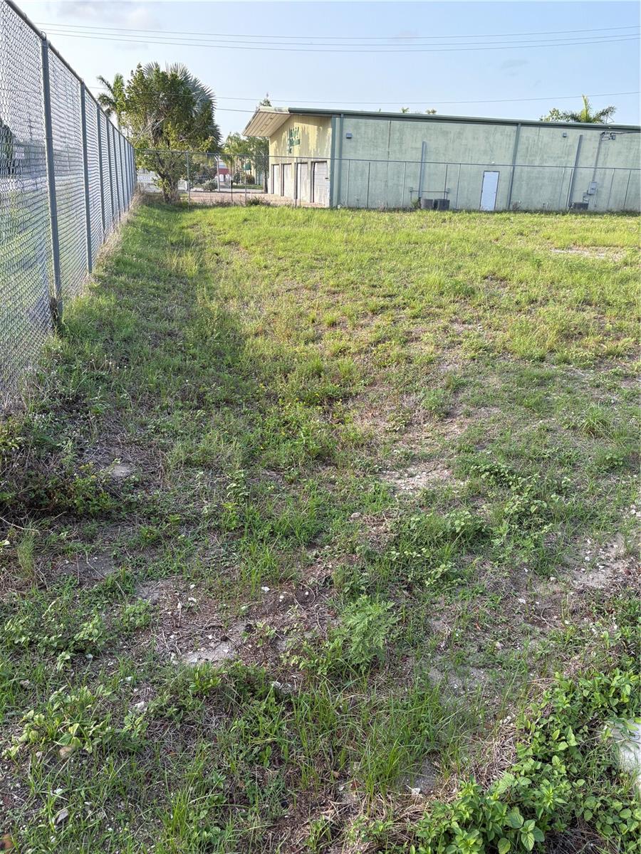 CAPE CORAL LEE COUNTY INDUST PARK - Land