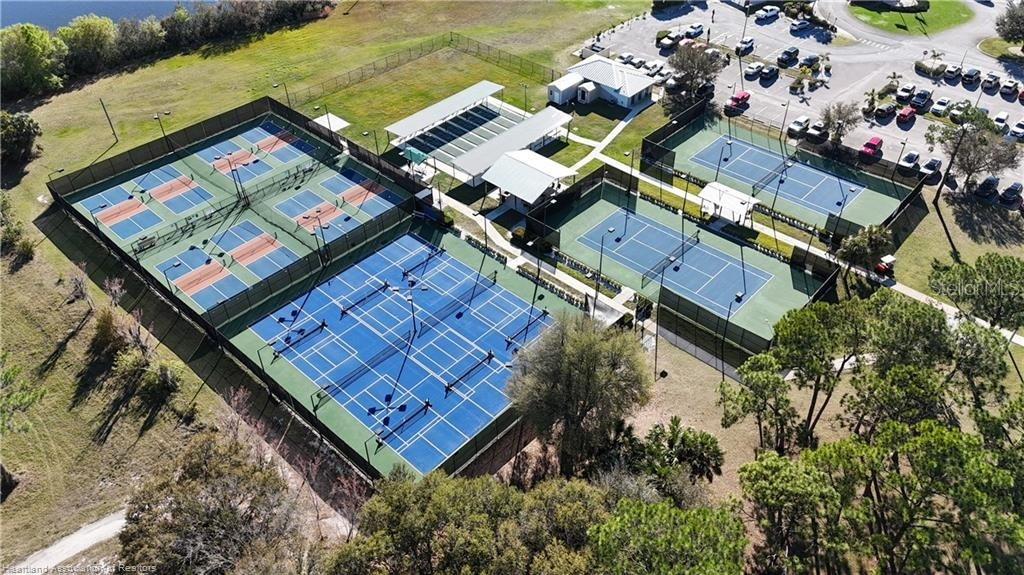 SUN N LAKE - Residential