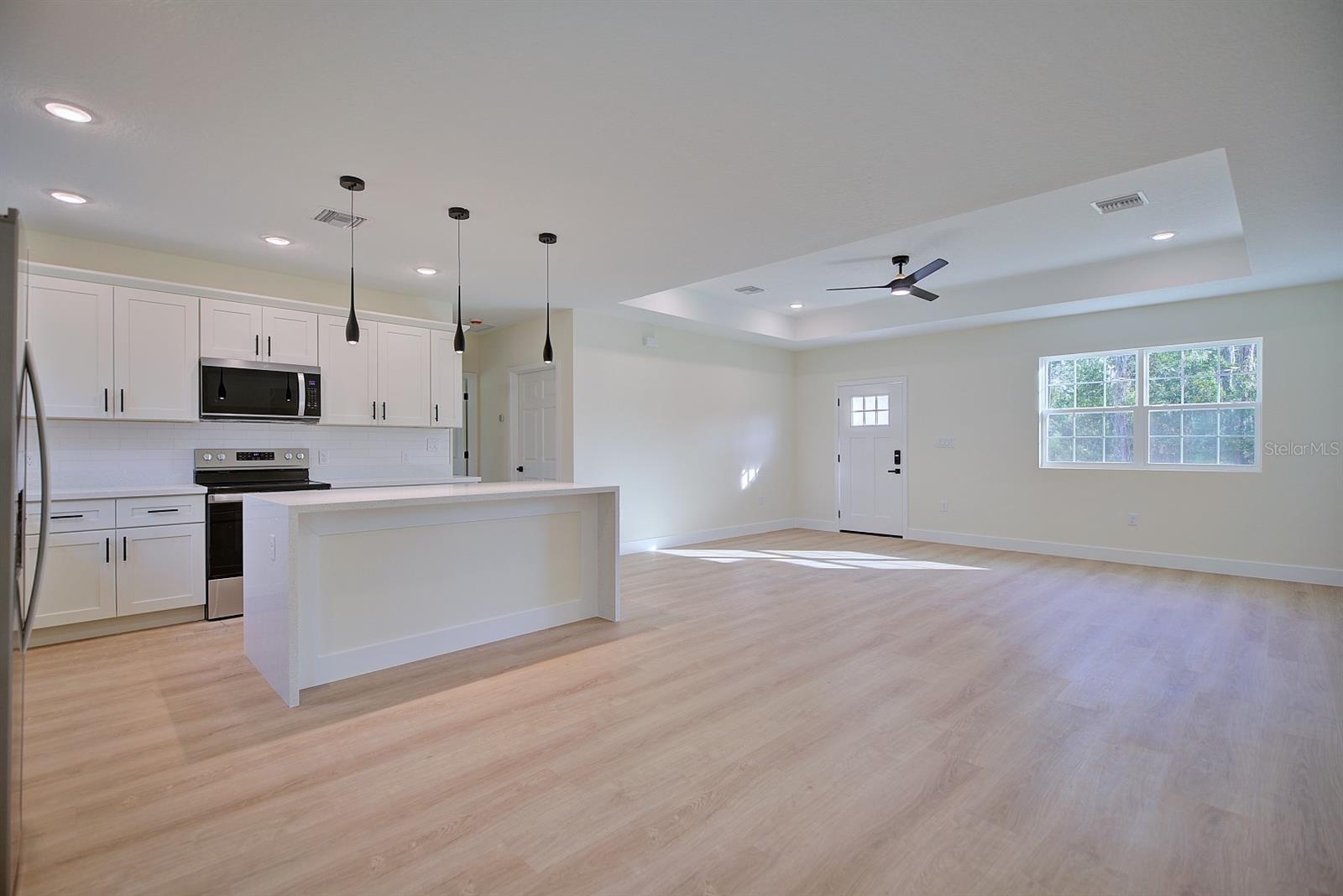 SUN N LAKE - Residential