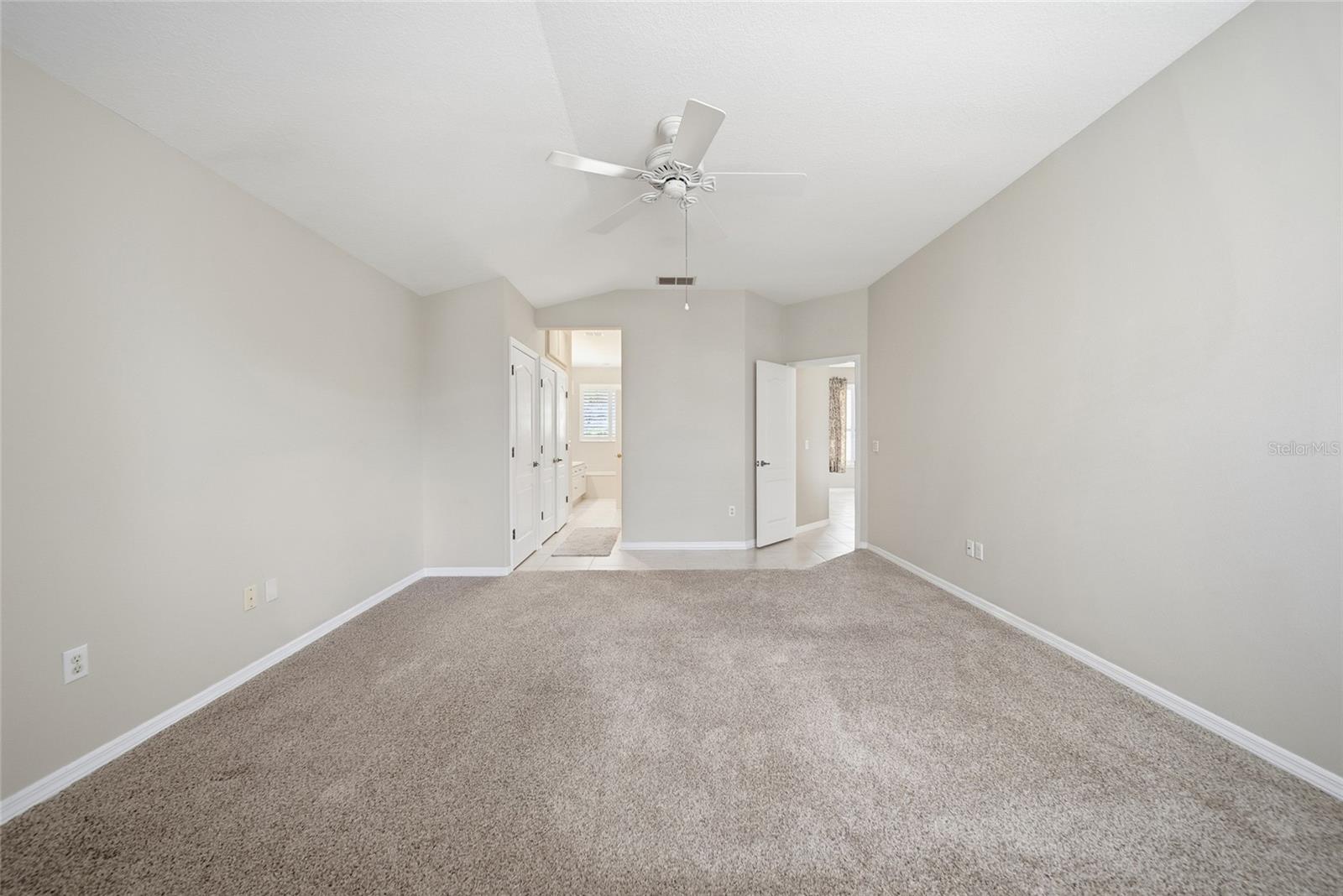 MOUNT DORA COUNTRY CLUB MOUNT DORA UNIT 01 - Residential