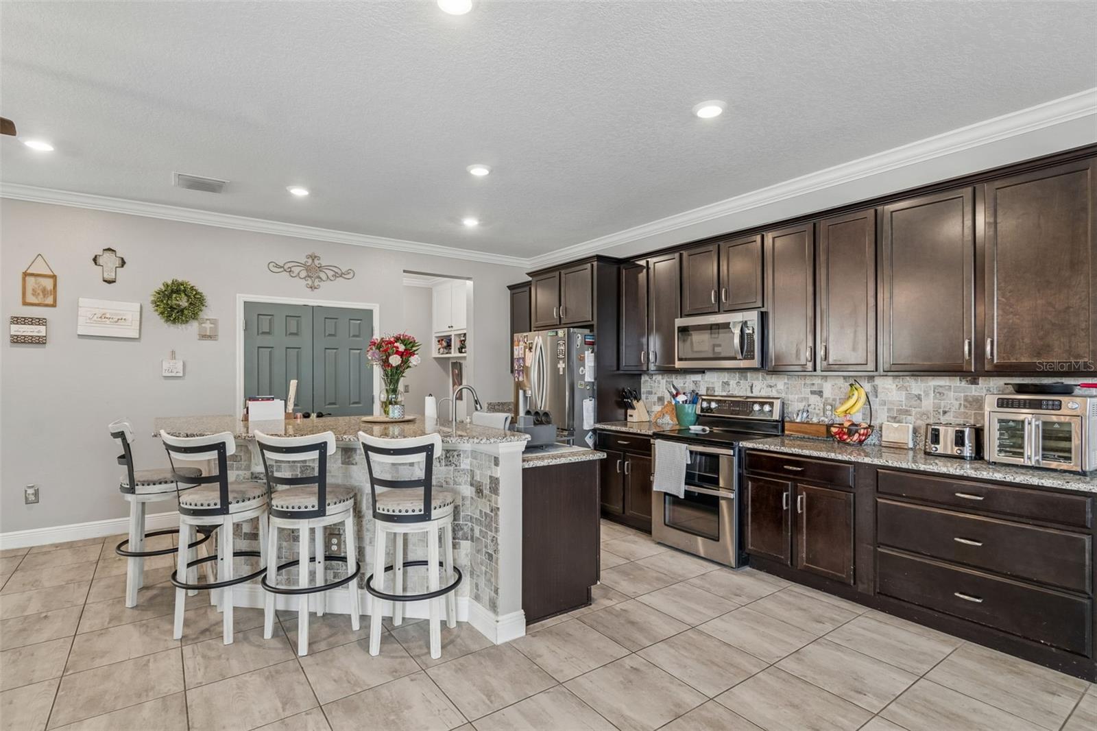 VILLAGES OF TRINITY LAKES - Residential