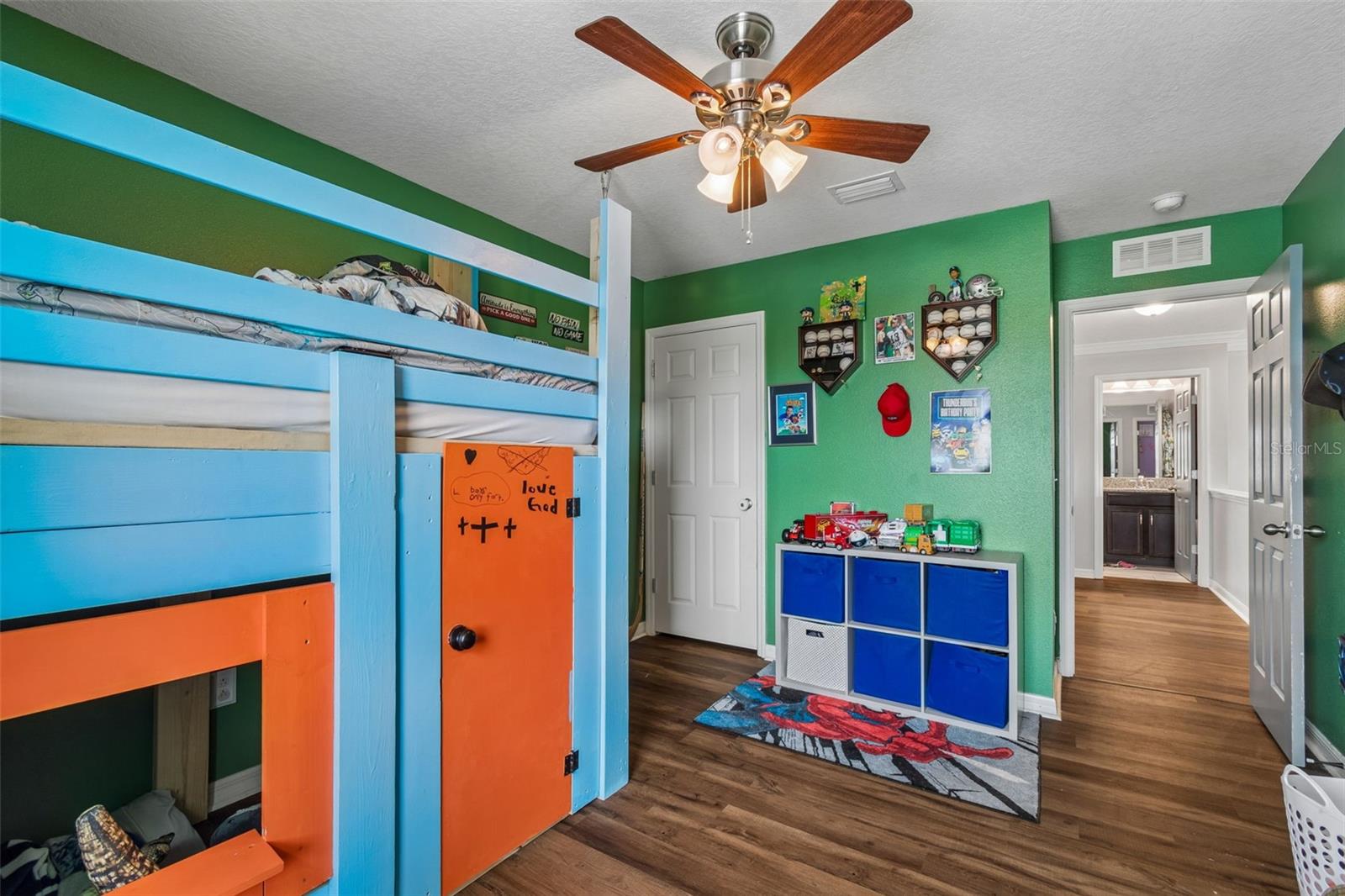 VILLAGES OF TRINITY LAKES - Residential