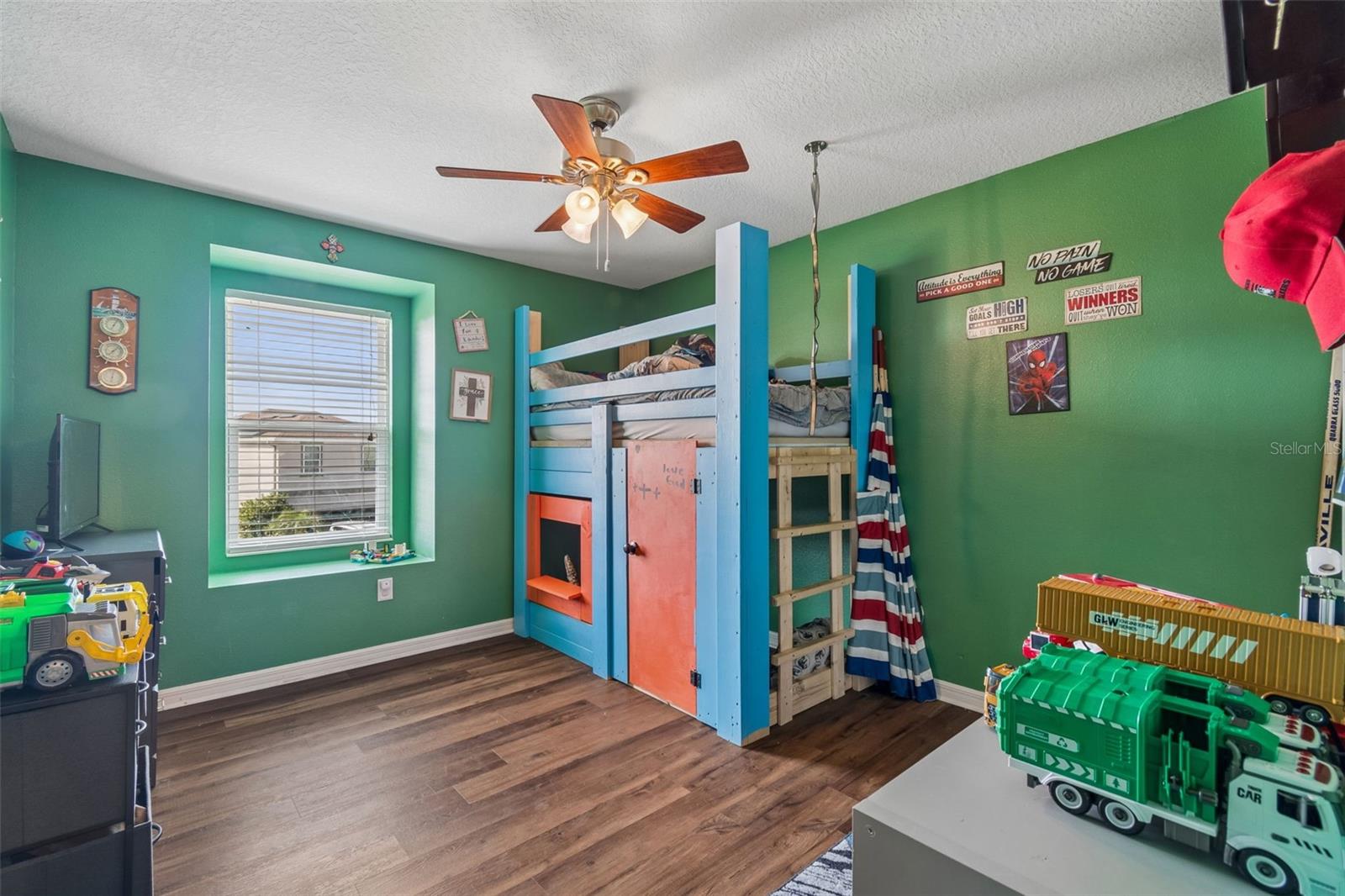 VILLAGES OF TRINITY LAKES - Residential