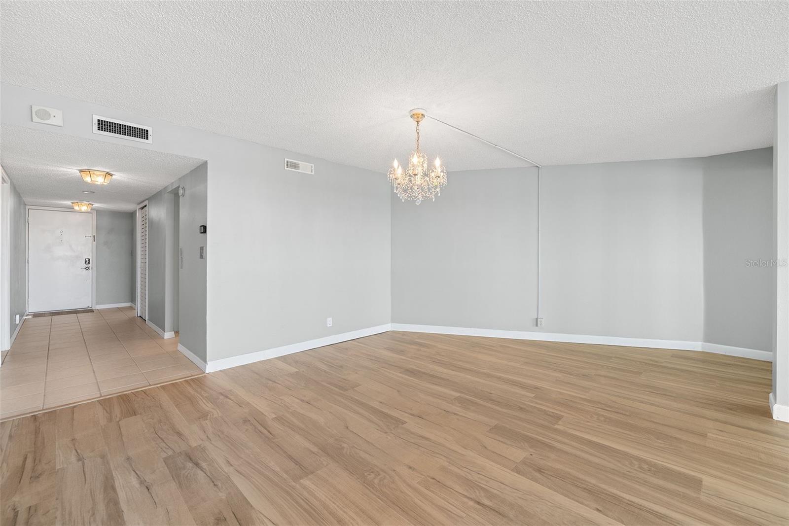 WEATHERLY THE CONDO - Residential Lease